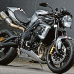 2012 'Ace Cafe' 675CR Street Triple Limited Edition_1