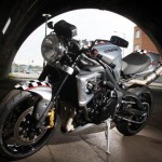 2012 'Ace Cafe' 675CR Street Triple Limited Edition_2