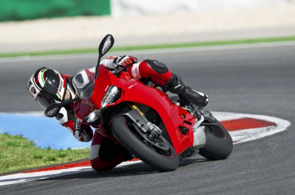 Ducati Panigale Riding Impression