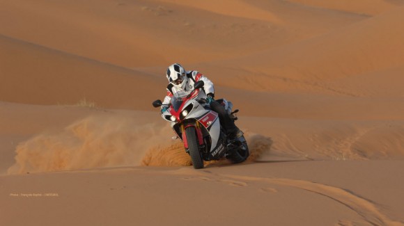 Pictures of Stephane Peterhansel Rides a Yamaha R1 in the Moroccan Desert