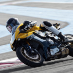 Yamaha YZF-R1 60th Anniversary Edition in Action_2